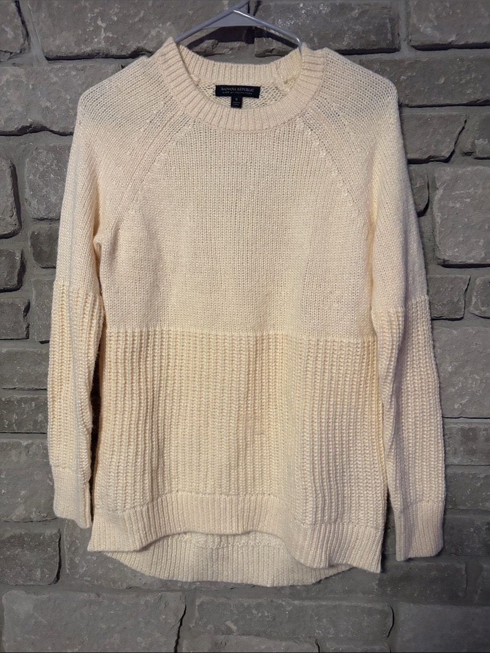 Banana Republic Light Yelllow Crewneck Women's Knit Sweater Wool Blend